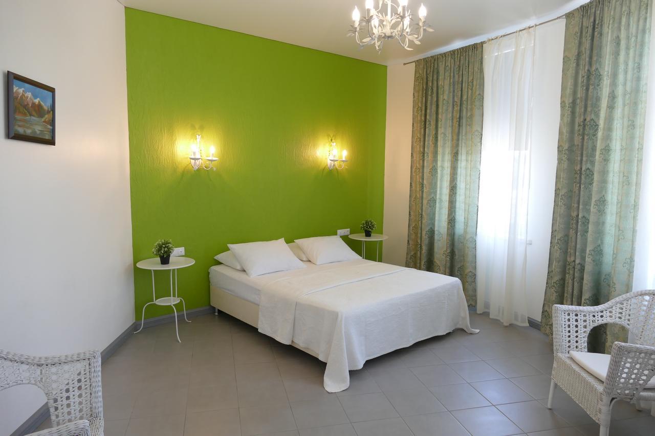 Heliopark Gora Bagrata Hotel Soechoemi Buitenkant foto