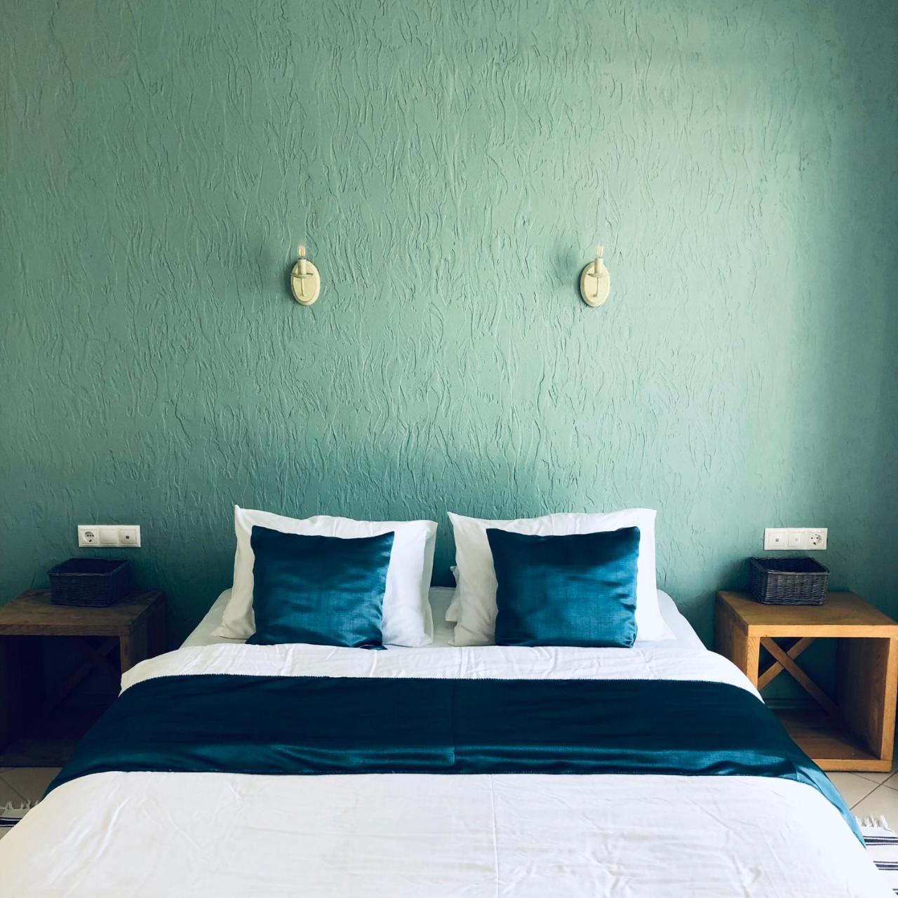 Heliopark Gora Bagrata Hotel Soechoemi Buitenkant foto